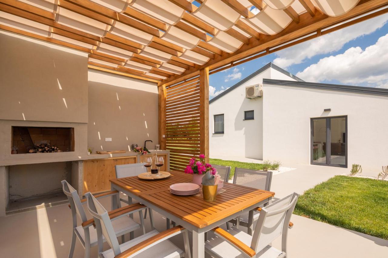 Bandelli Villas Oklaj Kültér fotó