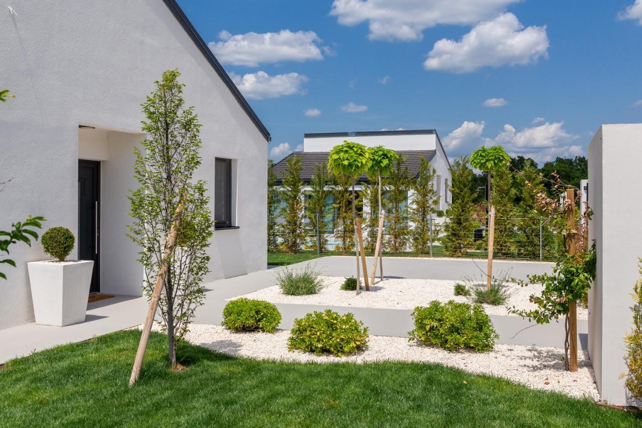 Bandelli Villas Oklaj Kültér fotó